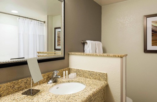 Biggar Hotel | Courtyard by Marriott Fort Myers I-75/Gulf Coast Town Center
