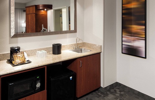 Ludlam Hotel | Courtyard by Marriott Miami at Dolphin Mall