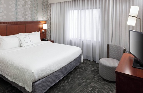 Ludlam Hotel | Courtyard by Marriott Miami at Dolphin Mall
