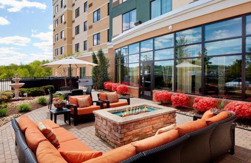 Strabane Hotel | Courtyard by Marriott Pittsburgh Washington Meadow Lands