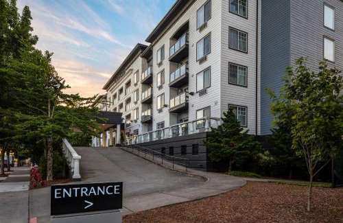 Bridgeton Hotel | Courtyard by Marriott Portland North
