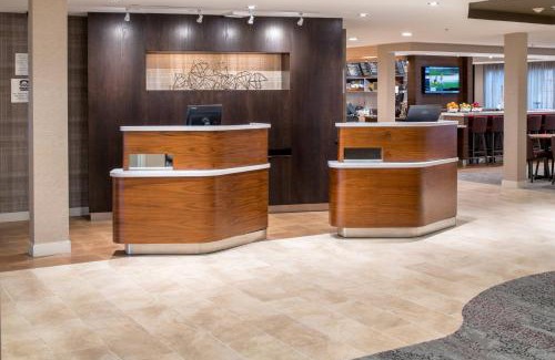 Bridgeton Hotel | Courtyard by Marriott Portland North