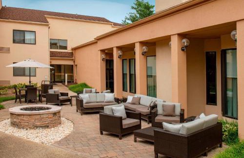 Rockville Hotel | Courtyard by Marriott Rockville
