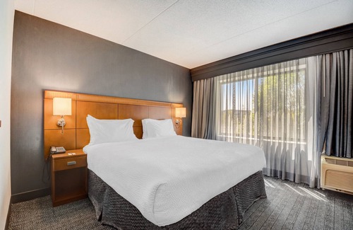 West Chester Hotel | Courtyard by Marriott Cincinnati North at Union Centre