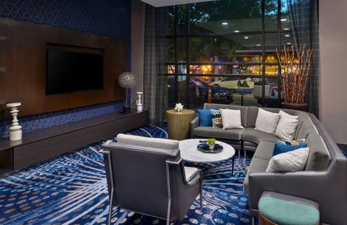 Downtown Wilmington Hotel | Courtyard by Marriott Wilmington Downtown/Historic District