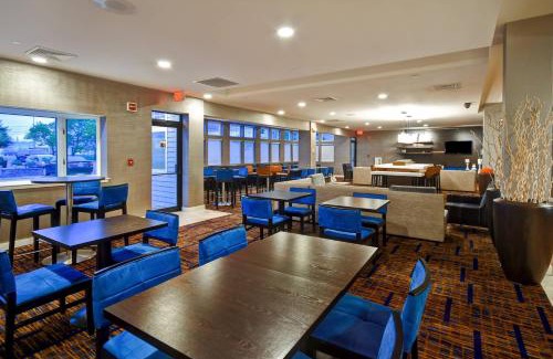 Hyannis Hotel | Courtyard Cape Cod Hyannis