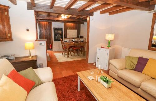 Peak District National Park House | Courtyard Cottage