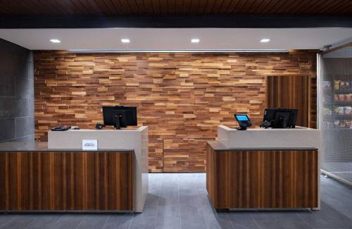 South Arlington Hotel | Courtyard Dallas Grand Prairie