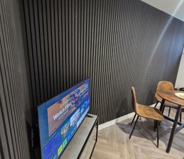 Blackburn Apartment | Courtyard High Spec Apartment in Town Centre