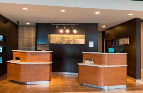 Downtown Louisville Hotel | Courtyard Louisville Downtown