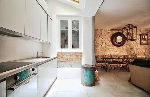 Quartier Sainte-Avoye Apartment | COURTYARD MAISON MARAIS 5 bedrooms + playground room