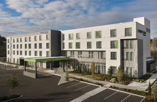 Wilkes East Hotel | Courtyard Portland East