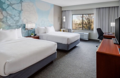 Roseville Hotel | Courtyard Roseville Galleria Mall/Creekside Ridge Drive