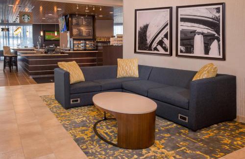 NoMa Hotel | Courtyard Washington, DC/U.S. Capitol