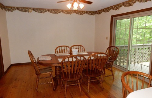 Lakeville House | Cove Point - Amazing Game Room - Pet Friendy Wallenpaupack access - Sleeps 14