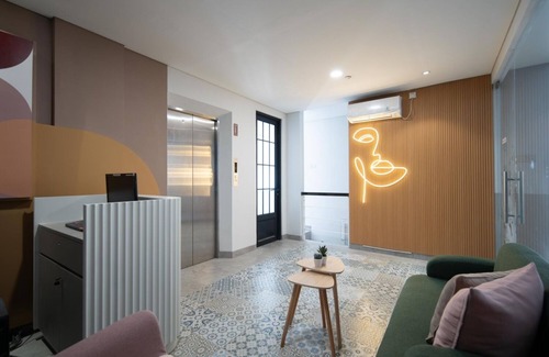 Bendungan Hilir Hotel | Cove Senja