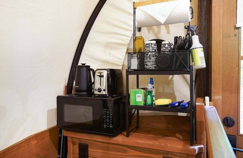 Strasburg RV Rental | Covered Wagon Camping w/Salt Water Hot Tub