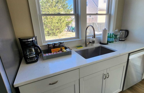 Humarock Cottage | "Coveted Cottage" 2BR Beach Cottage Humarock Beach in Marshfield/Scituate .