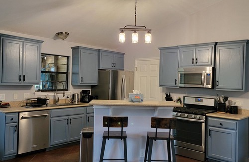 Elgin House | Cowboy Pool Oasis