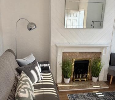 Wolverhampton House | Cozee 2-bed home in WV11 nr New Cross Hospital M6 & M54