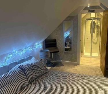 Cropston Apartment | Cozy 1 bed Urban Haven