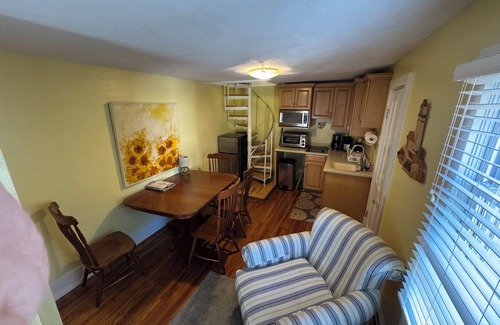 Lakeside Condo | Cozy 1-bedroom condo in wonderful Lakeside Marblehead with WiFi, AC