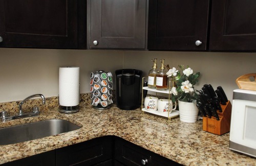 East Brunswick Apartment | Cozy 1-bedroom apartment in enjoyable East Brunswick with WiFi, FREE PARKING.