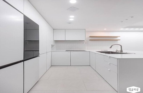 Chilgok Apartment | Cozy 1-bedroom apartment with AC, WiFi in lovely Chilgok-gun