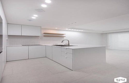 Chilgok Apartment | Cozy 1-bedroom apartment with AC, WiFi in lovely Chilgok-gun