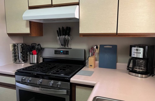 Brookline Apartment | Cozy 1-bedroom apartment in charming Pittsburgh