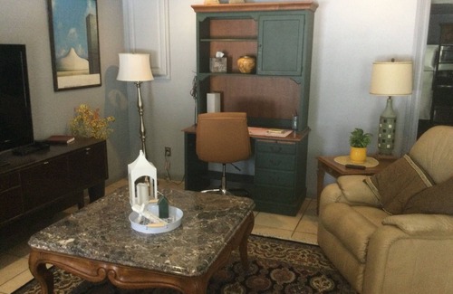 Voth Apartment | Cozy 1-bedroom apartment in Beaumont area, with AC, furnished.