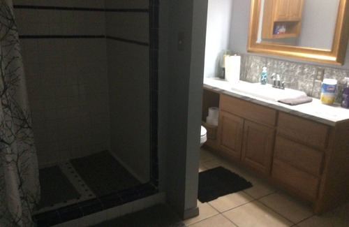 Voth Apartment | Cozy 1-bedroom apartment in Beaumont area, with AC, furnished.