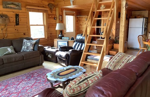 Phillips Cabin | Cozy 1-bedroom cabin in Phillips