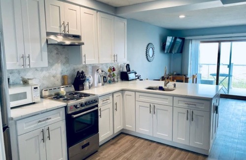 Montauk Condo | Cozy 1-Bedroom Condo in Montauk with Stunning Sound Views & Breathtaking Sunsets