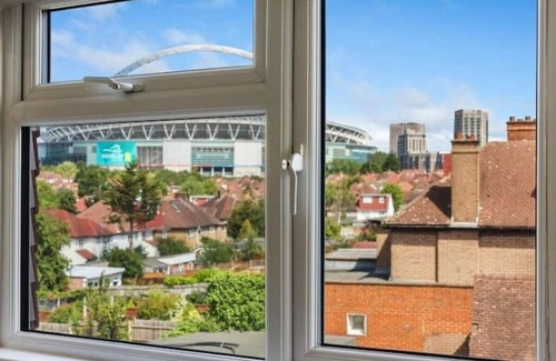 Tokyngton Apartment | Cozy 1-Bedroom Escape Near Stadium – Harrow Bliss