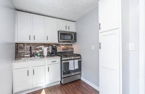 Lexington House | Cozy 1-bedroom in Lexington