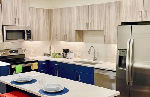 Farmers Branch Apartment | Cozy 1-bedroom in peaceful area close to downtown and airports.