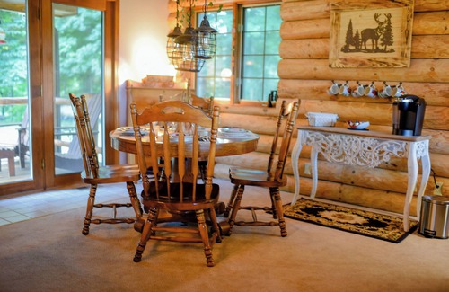 Rockfield House | Cozy 1-bedroom log home in scenic rural Carroll County-Delphi