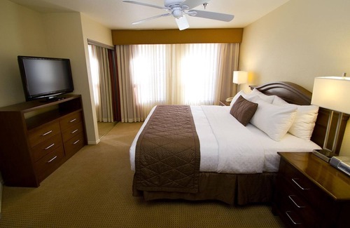 Northeast Santa Fe Resort | Cozy 1 Bedroom Standard Suite w/WiFi Included & Resort Pool