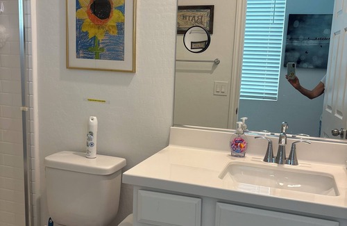 North Las Vegas Apartment | Cozy 1-bedroom apartment in peaceful gated community inNorth Las Vegas with AC