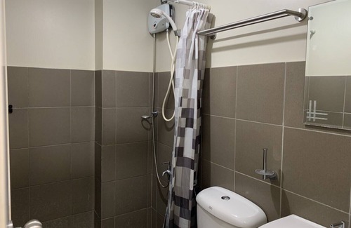 Bangkal Condo | Cozy 1 Bedroom w/ Balcony