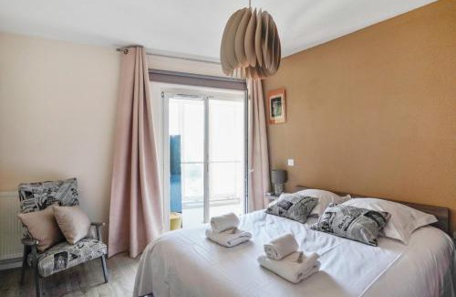 Begles Apartment | Cozy 1-bedroom with terrace - Bègles Welkeys