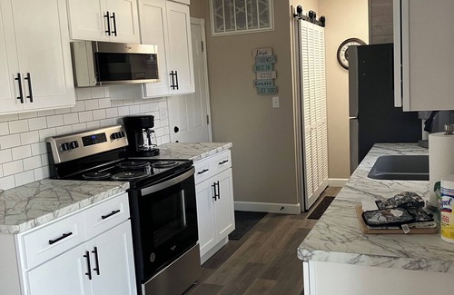 Goshen Apartment | Cozy 2 BDR Guest house; Quiet get away!