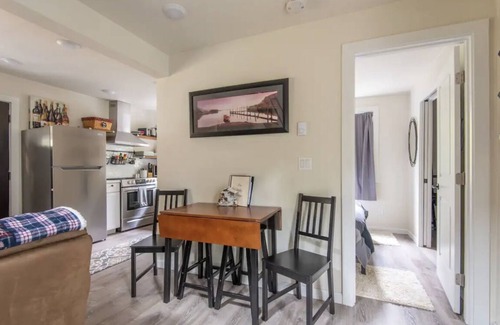 Mount Hood Village Cottage | Cozy 2 bed 1 bath cottage + opt'l bunkhouse with bathroom, Wi-Fi, AC Hot Tub!