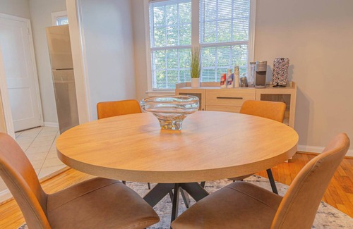 Columbus Apartment | Cozy 2-bed Vaca Stay