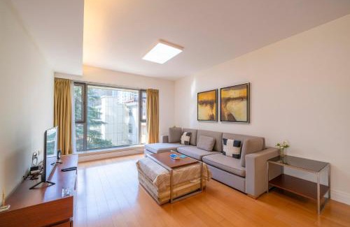 Xujiahui Apartment | Cozy 2 Bedroom 1 Living Apartment Yongxin Century Xujiahui