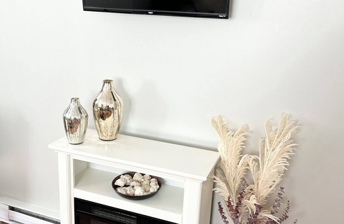 West End Apartment | Cozy 2-Bedroom Apartment in the Heart of the City