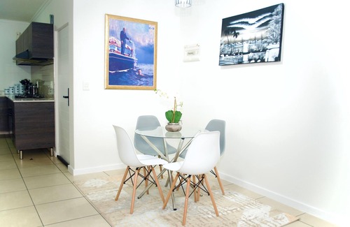 Greater Johannesburg Metropolitan Area Apartment | Cozy 2 Bedroom Apartment