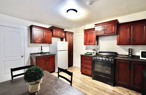 Segundo Barrio Apartment | Cozy 2 bedroom apartment in terrific El Paso with WiFi, AC, entire unit