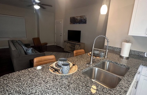Killeen Apartment | Cozy 2-bedroom apartment in awesome Killeen with AC, fitness room, WiFi